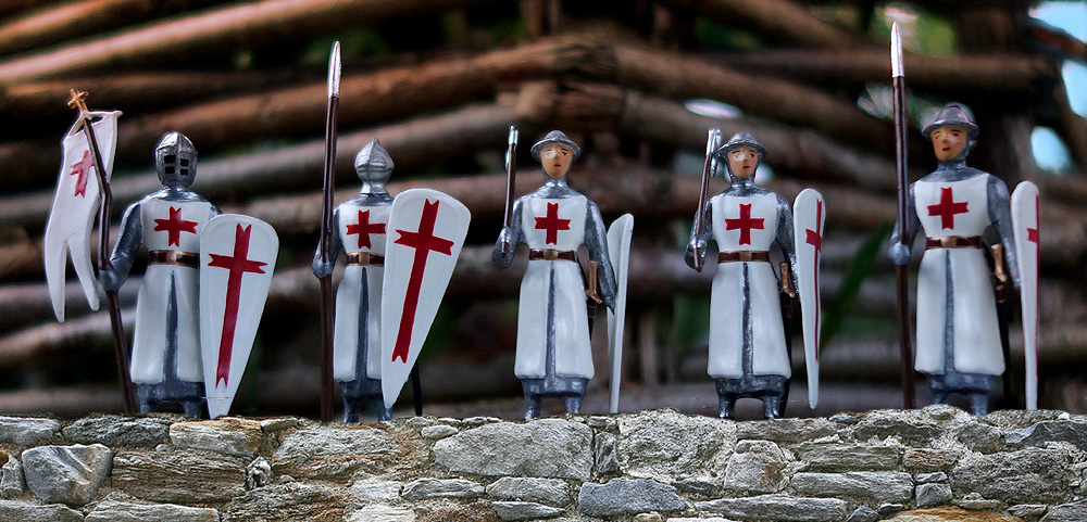 soldats de plomb et figurines de collection - au plat d'étain à Paris - templiers