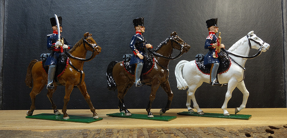 soldats de plomb et figurines de collection - boutique au plat d'étain à Paris - chevaux de plomb