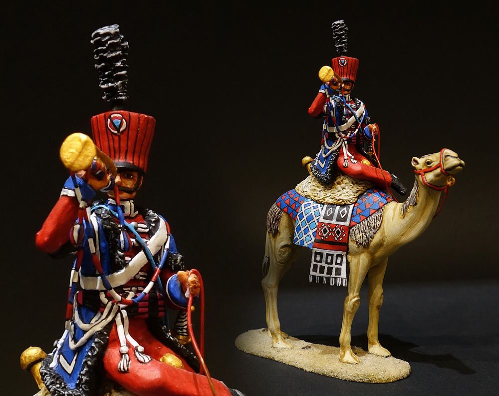 Rare !Plats d'étain - Zinnfiguren - 13 figurines soldats en